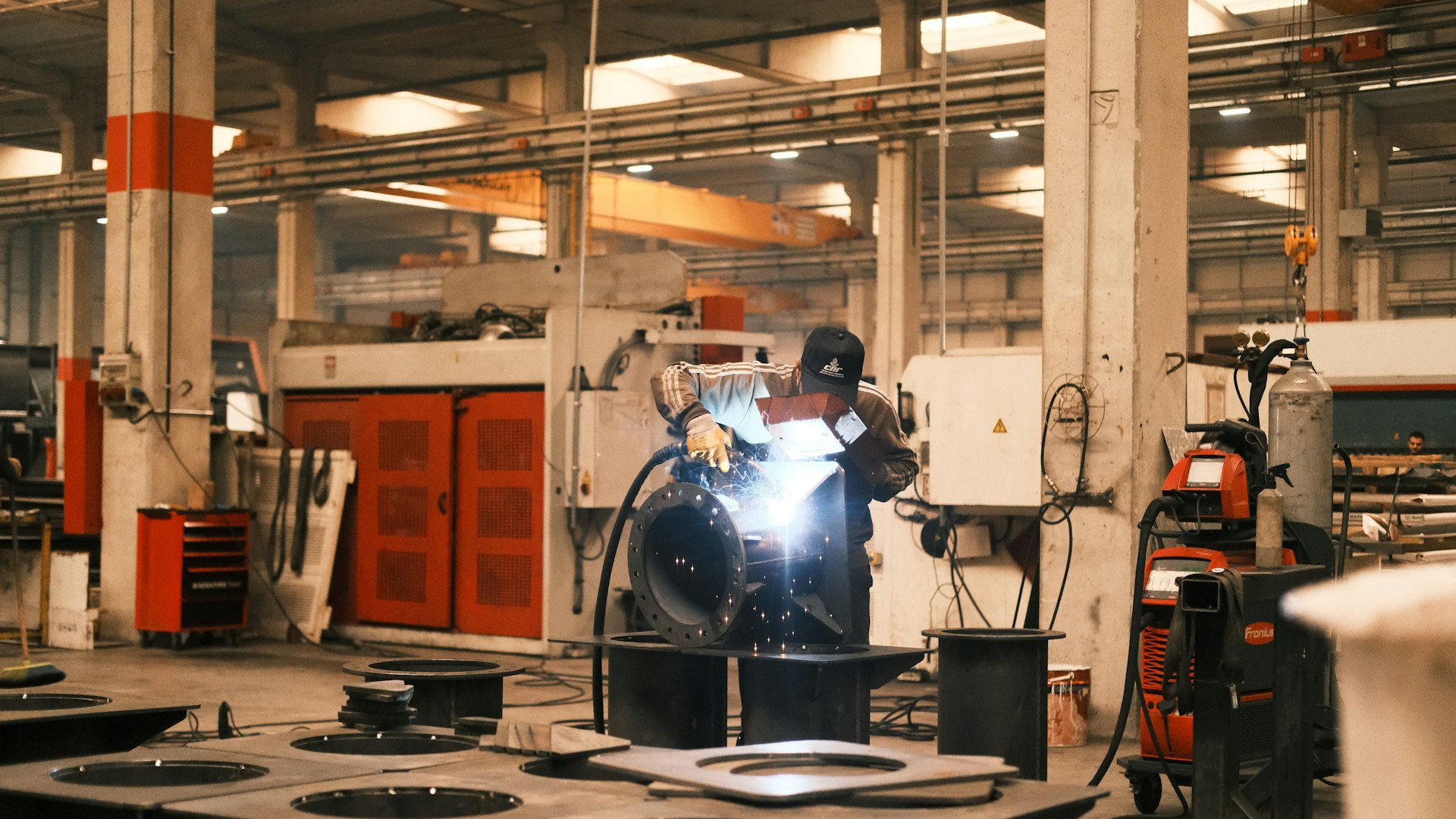 5.000 m² CNC ve fiber lazer üretim tesisi